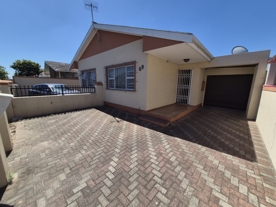 To Let 3 Bedroom Property for Rent in Rylands Western Cape